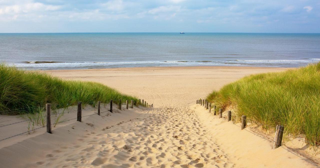 Vakantiehuis 6 Pers, Oostduinkerke Aan Zee Koksijde Exteriör bild